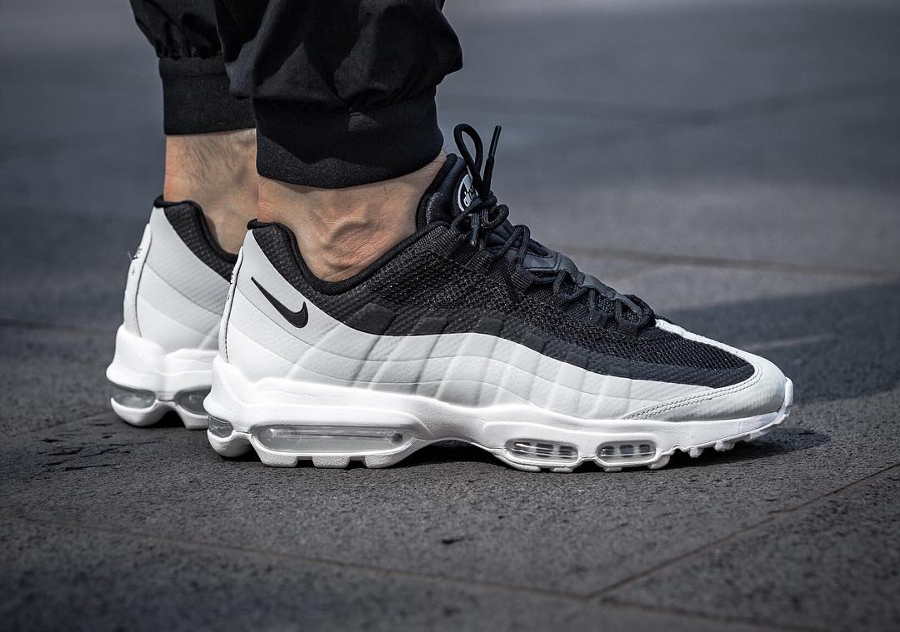 air max 95 noir blanche Shop Clothing & Shoes Online air max 95 noir blanche Shop Clothing & Shoes Online
