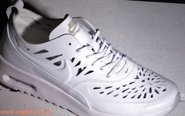 air max thea femme blanche